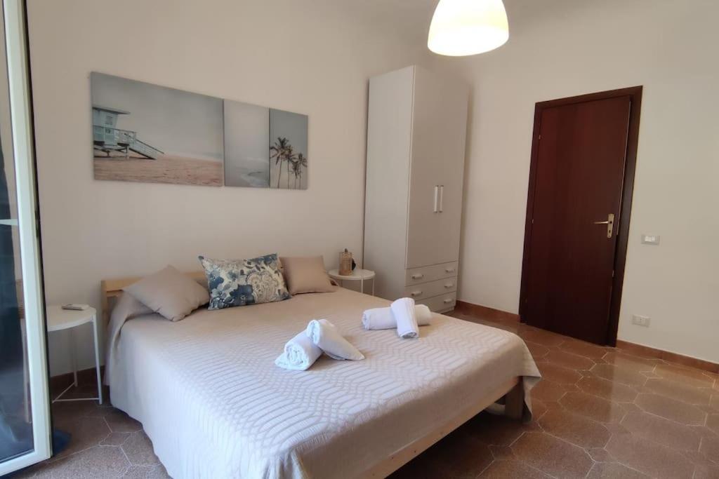 Casa Vacanze U Curtigghiu تْشيفالو المظهر الخارجي الصورة