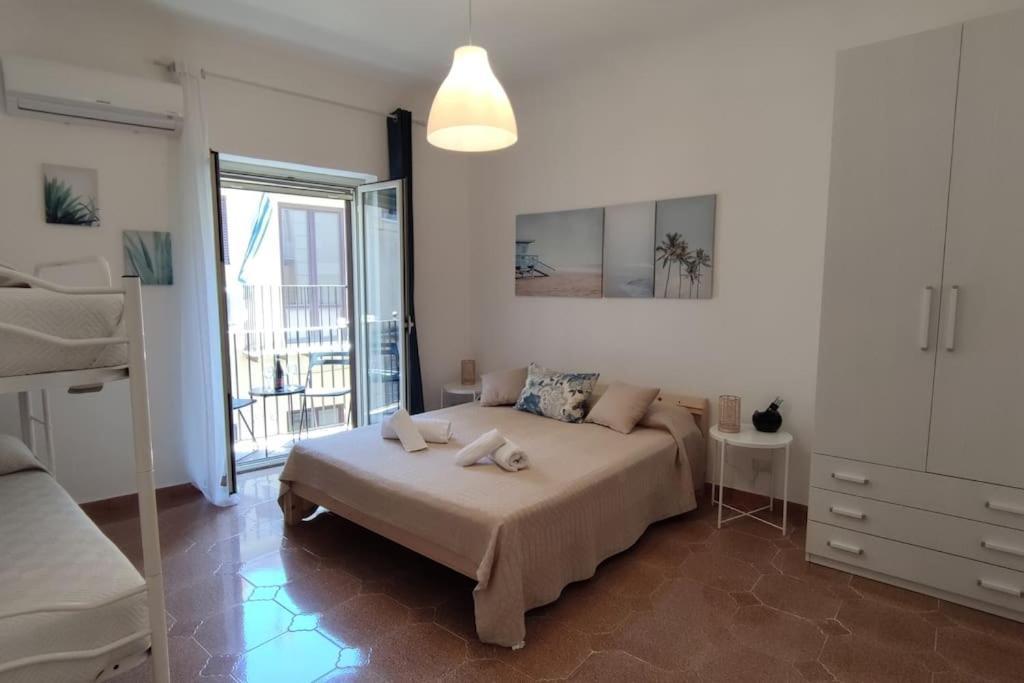 Casa Vacanze U Curtigghiu تْشيفالو المظهر الخارجي الصورة